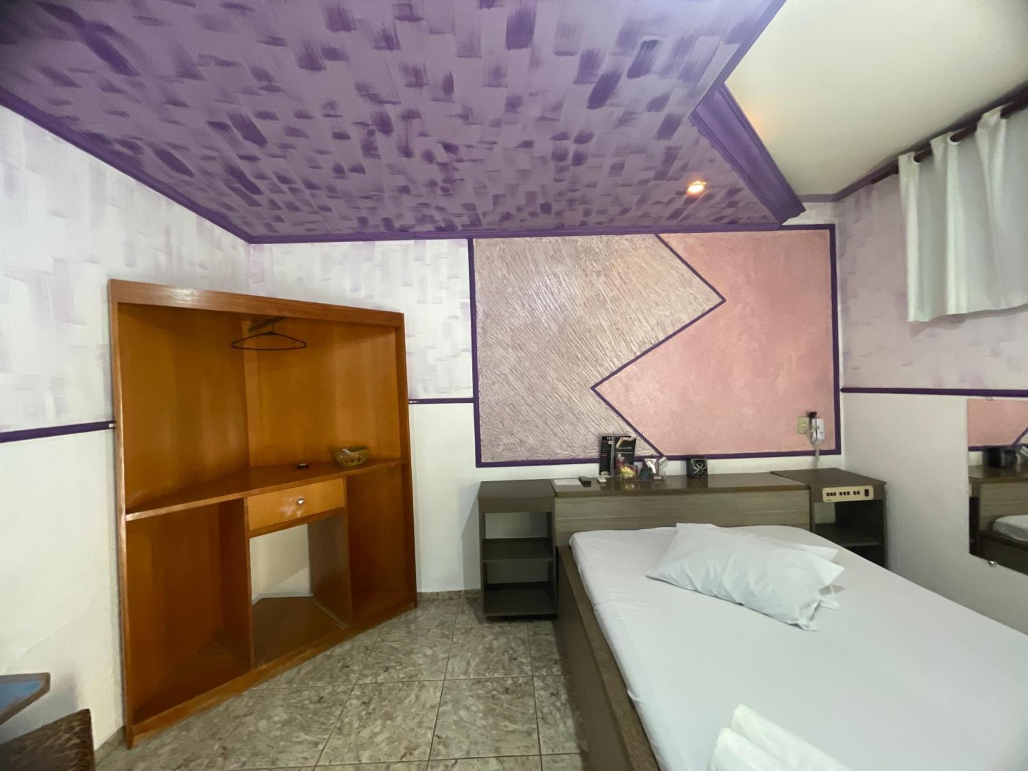 הולמברה Lux Motel מראה חיצוני תמונה