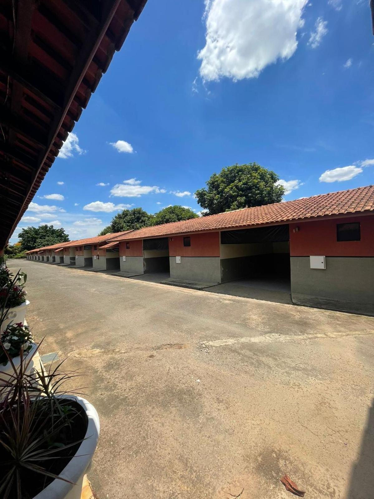 הולמברה Lux Motel מראה חיצוני תמונה